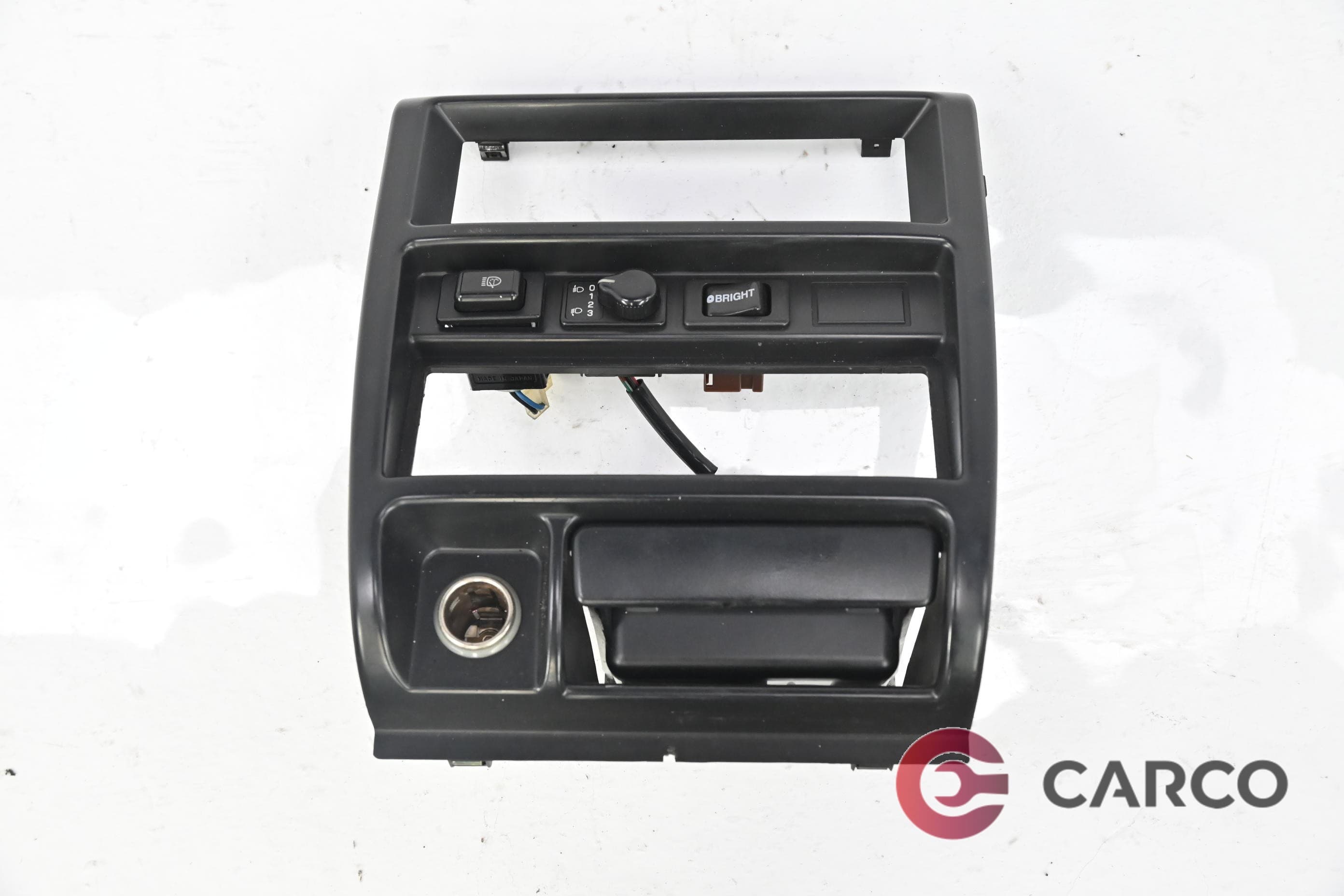 Лайсна централна конзола с копчета реглаж фарове за SUBARU FORESTER (SF) 2.0 AWD (1997 - 2002)