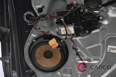 Врата предна дясна за VW POLO Facelift (9N_) 1.2 12V (2001 - 2012)