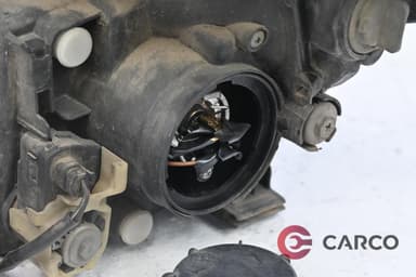 Фар десен за HYUNDAI i30 CW (FD) 1.6 CRDi (2007 - 2012)