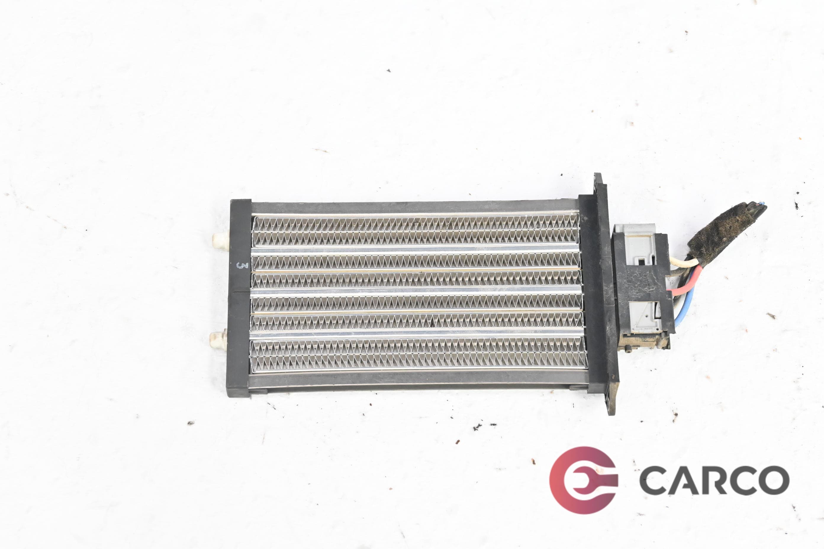 Ел. радиатор парно за HYUNDAI i30 CW (FD) 1.6 CRDi (2007 - 2012)