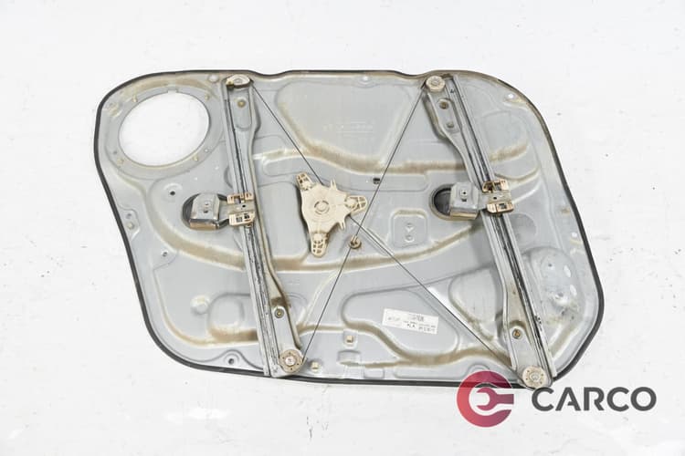 Стъклоповдигач преден десен с панел врата за HYUNDAI i30 CW (FD) 1.6 CRDi (2007 - 2012)