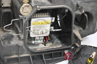 Фар десен 8E0941004S за AUDI A4 (8E2, B6) 2.0 (2000 - 2004)