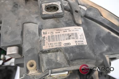 Фар десен 8E0941004S за AUDI A4 (8E2, B6) 2.0 (2000 - 2004)