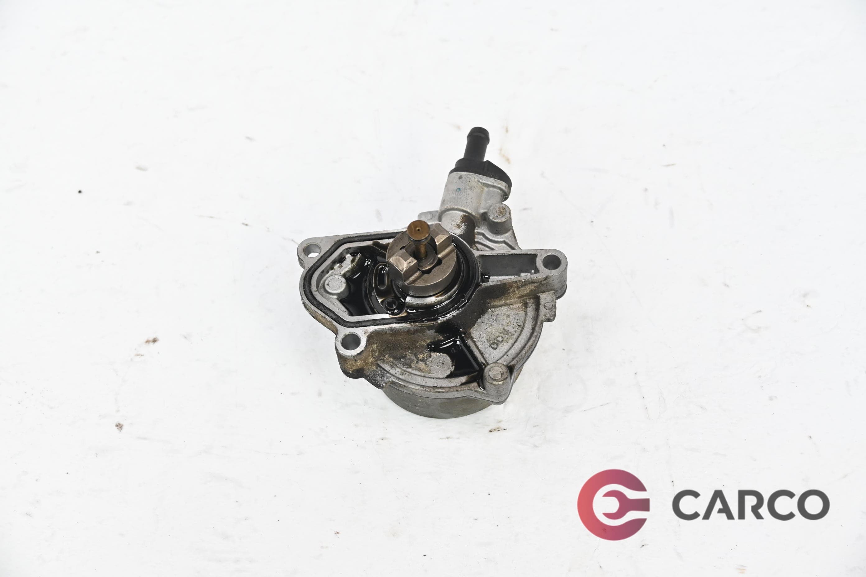 Вакуум помпа 28810-2A101 за HYUNDAI i30 CW (FD) 1.6 CRDi (2007 - 2012)
