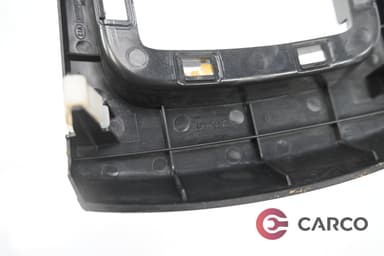 Лайсна около скоростен лост 84651-1W000 за KIA RIO III (UB) 1.4 CRDi (2011)