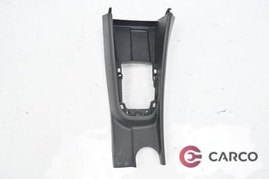 Конзола около скоростен лост за KIA RIO III (UB) 1.4 CRDi (2011)