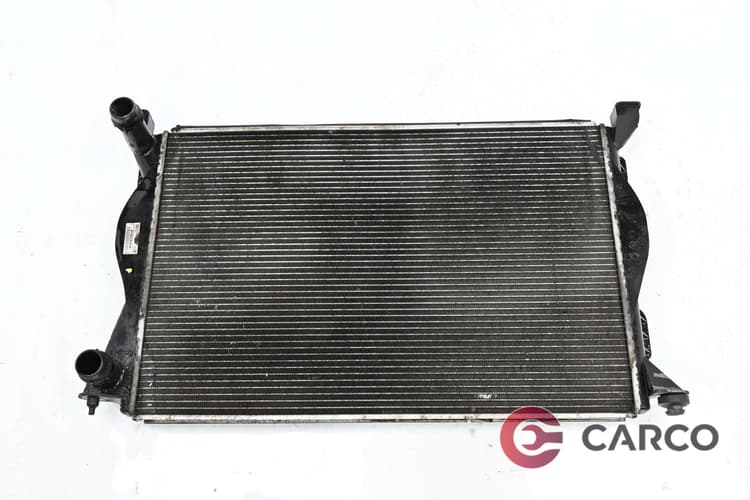 Воден радиатор 4F0121251Q за AUDI A6 седан (4F2, C6) 2.0 TDI (2004 - 2011)