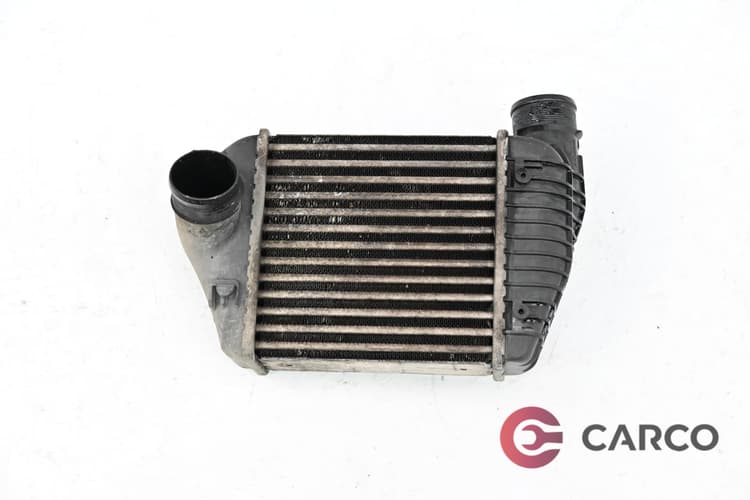 Интеркулер 4F0145805AA за AUDI A6 седан (4F2, C6) 2.0 TDI (2004 - 2011)