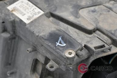 Фар десен за AUDI A6 седан (4F2, C6) 2.0 TDI (2004 - 2011)