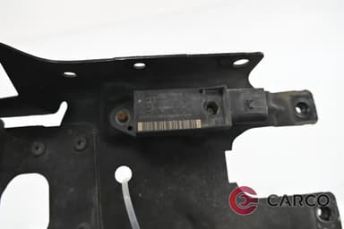 Основа фар лява с AIRBAG сензор A0028202726 за MERCEDES-BENZ E-CLASS седан (W211) E 220 CDI (2002 - 2009)