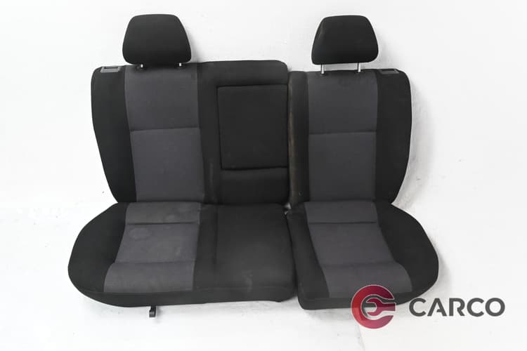 Седалки задни за VW GOLF Mk IV (1J1) 1.6 (1997 - 2005)