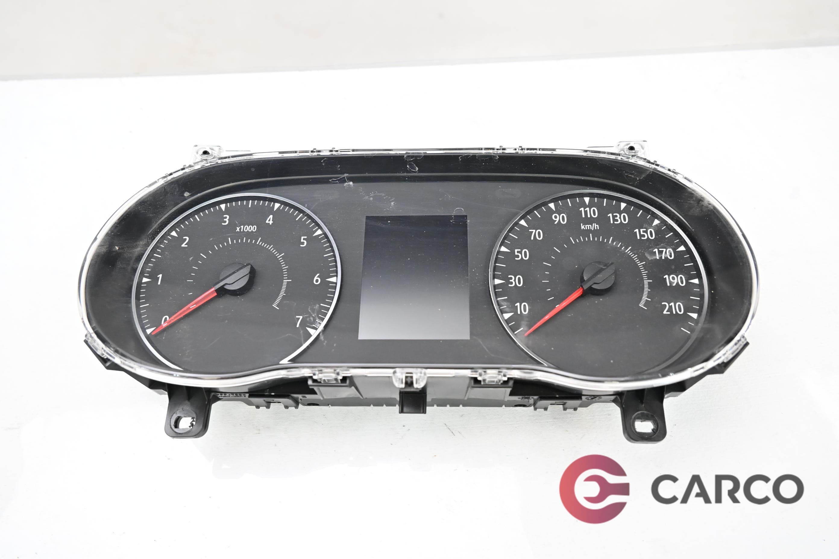 Километраж за DACIA SANDERO III Stepway 1.0 L TCe 90 I3 12V (2020)
