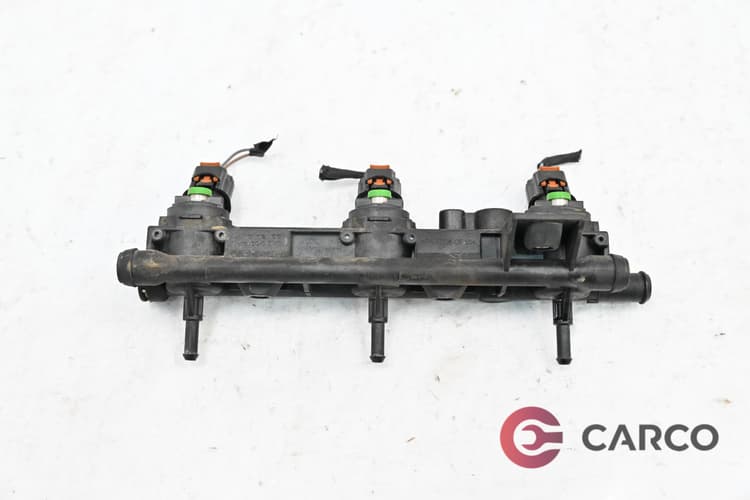 Горивна рейка с дюзи 175234684R за DACIA SANDERO III Stepway 1.0 L TCe 90 I3 12V (2020)