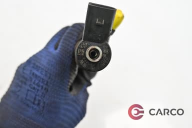 Дюза дизел 0445110 212/3320 за BMW 5 седан (E60) 525 d (2003 - 2010)
