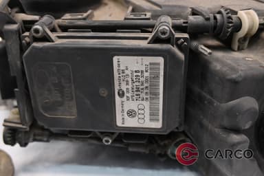 Фар десен 7L6941032C за VW TOUAREG (7LA, 7L6, 7L7) 5.0 V10 TDI (2002 - 2010)
