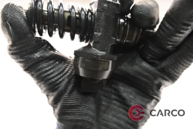 Дюза дизел 038130073 14504 за VW GOLF Mk IV (1J1) 1.9 TDI 4motion (1997 - 2005)