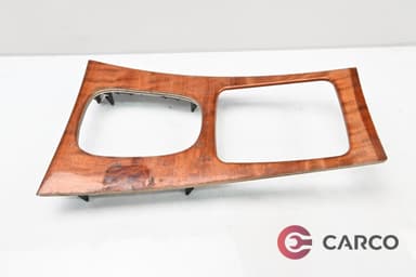 Лайсна около скоростен лост за MERCEDES-BENZ C-CLASS T-Model (S203) C 200 CDI (203.207) (2001 - 2007)