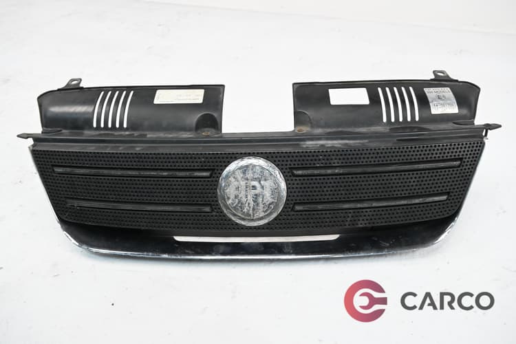 Декоративна решетка с емблема за FIAT IDEA (350_) 1.9 JTD (2003)