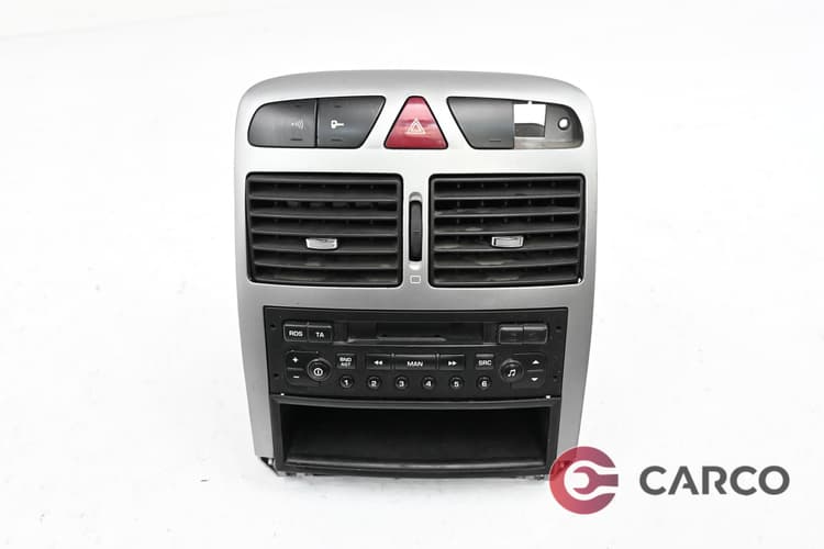 Радио касетофон с духалки парно централни 964544367700 за PEUGEOT 307 Estate (3E) 1.6 16V (2002)