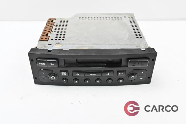 Радио касетофон 964544367700 за PEUGEOT 307 Estate (3E) 1.6 16V (2002)