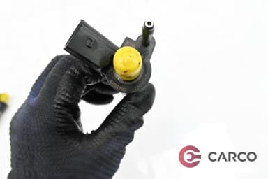 Дюза дизел 0445116001 AHRR35G за BMW 3 Touring (E91) 320 d (2005 - 2012)