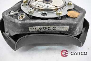 Волан с AIRBAG 8E0880201 за AUDI A4 Avant (8E5, B6) 1.9 TDI (2001 - 2004)