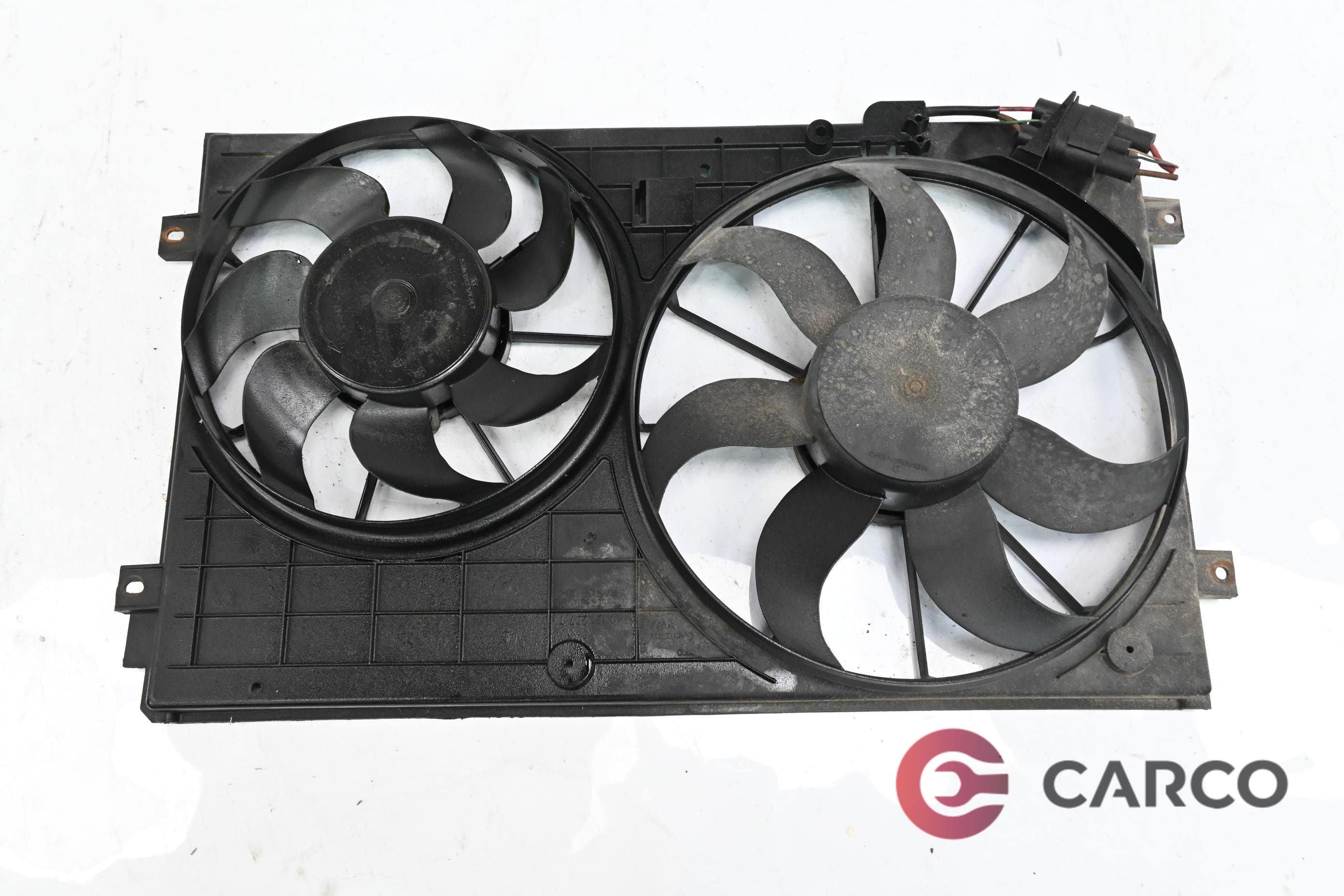 Перки охлаждане с по 7 витла 1K0121207T за VW GOLF V (1K1) 1.9 TDI (2003 - 2009)
