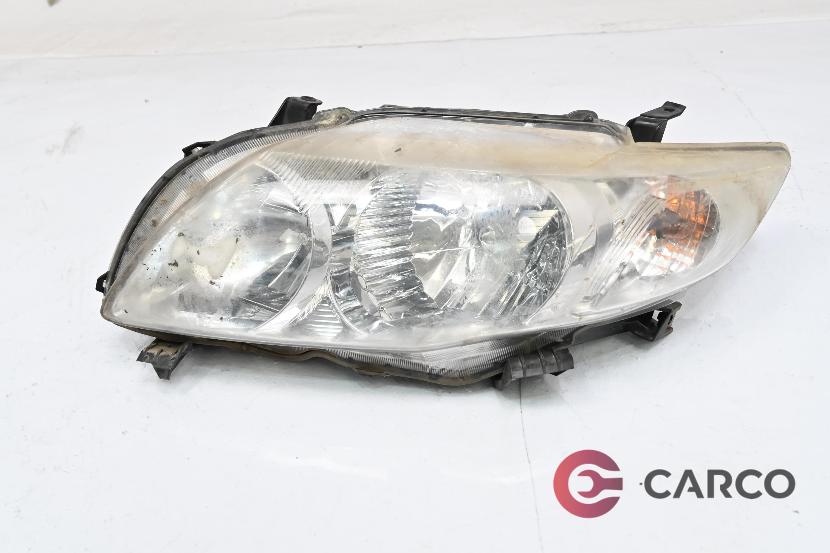 Фар ляв за TOYOTA COROLLA седан (E15_) 1.4 D-4D (2006)