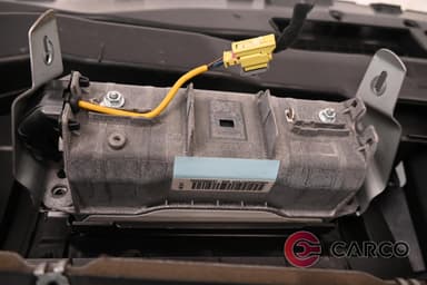 Арматурно табло за VW GOLF V (1K1) 1.6 FSI (2003 - 2009)