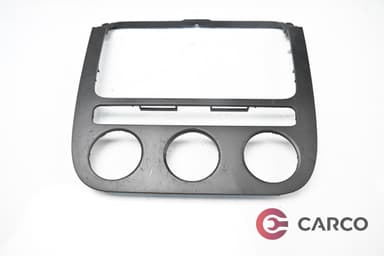 Лайсна централна конзола 1K0858071C за VW GOLF V (1K1) 1.6 FSI (2003 - 2009)