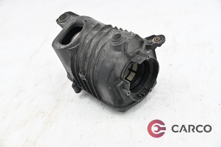 Кутия въздушен филтър 1F0129607 за VW GOLF V (1K1) 1.6 FSI (2003 - 2009)