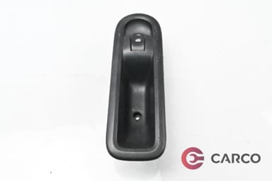 Панел копче ел стъкло преден десен 8200356517B за RENAULT TWINGO II Facelift (CN0_) 1.2 16V (2007)