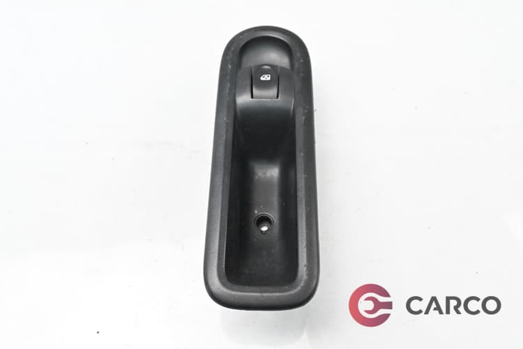 Панел копче ел стъкло преден десен 8200356517B за RENAULT TWINGO II Facelift (CN0_) 1.2 16V (2007)
