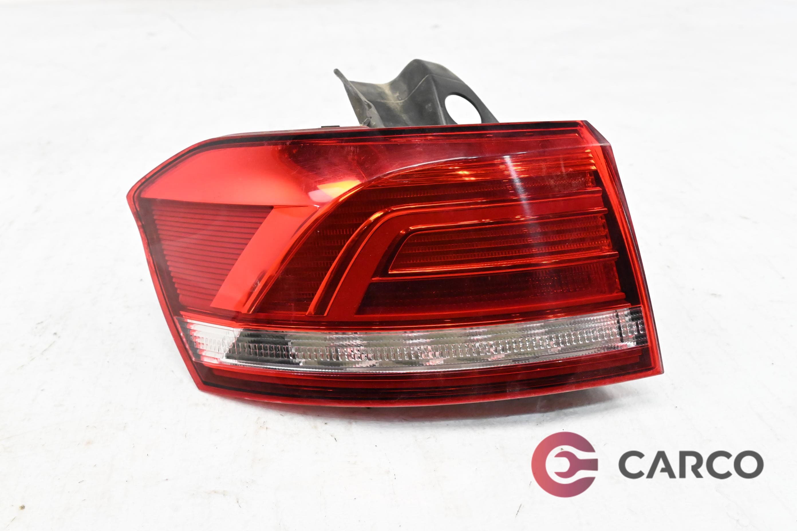 Стоп външен ляв за VW PASSAT Variant B8 (3G5) 1.6 TDI (2014)