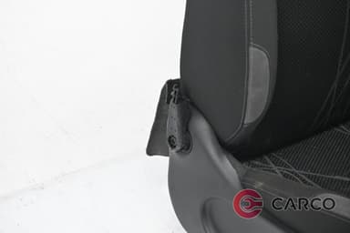 Седалки предни за PEUGEOT 208 1.2 (2012)