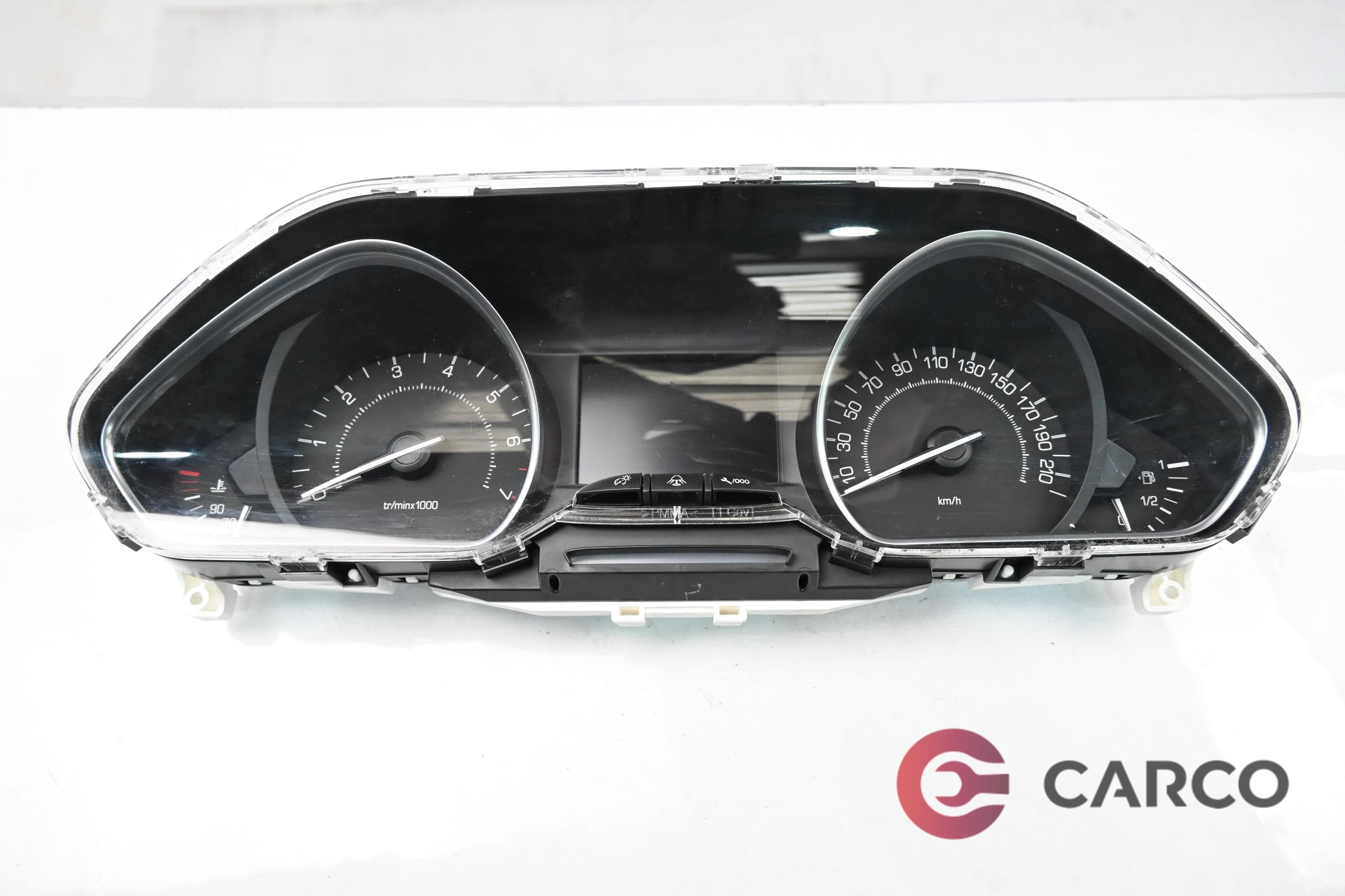 Километраж 9678558780 за PEUGEOT 208 1.2 (2012)