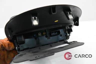 Дисплей 8200884342 за RENAULT EURO CLIO III Facelift (BR0/1, CR0/1) 1.2 Ethanol (2005)