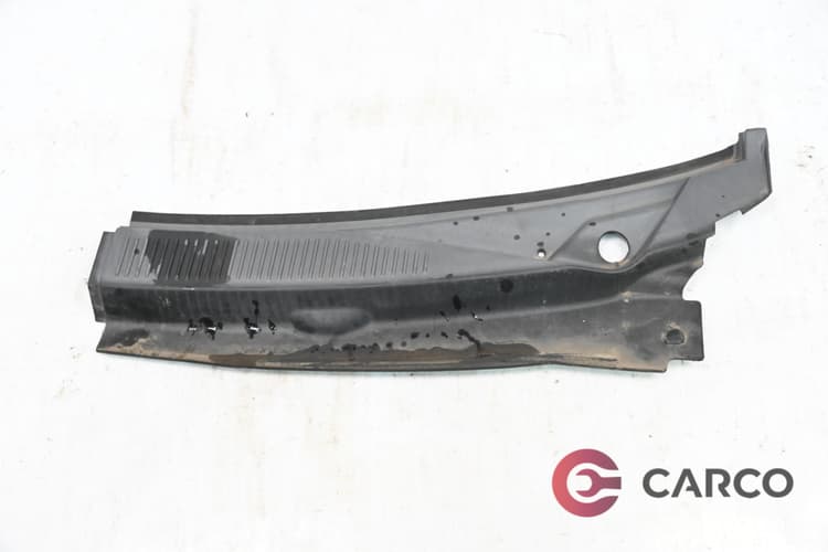 Лайсна под чистачки лява 55156853AF за JEEP GRAND CHEROKEE III (WH, WK) 3.0 CRD 4x4 (2005 - 2010)