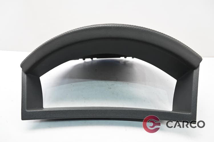 Конзола около километраж 14065271 за JEEP GRAND CHEROKEE III (WH, WK) 3.0 CRD 4x4 (2005 - 2010)