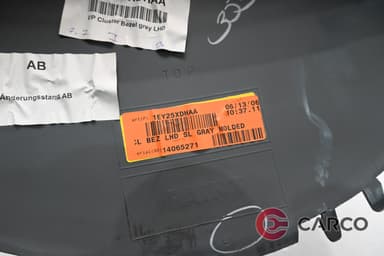 Конзола около километраж 14065271 за JEEP GRAND CHEROKEE III (WH, WK) 3.0 CRD 4x4 (2005 - 2010)