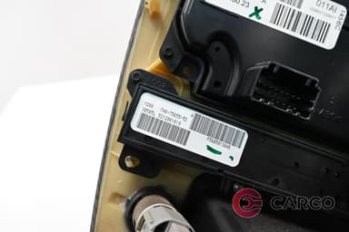 Централна конзола 3413262885 P55111011AI 5212861619 за JEEP GRAND CHEROKEE III (WH, WK) 3.0 CRD 4x4 (2005 - 2010)