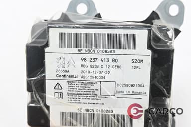AIRBAG модул 98 237 413 80 за Peugeot 208 II 1.2 GT-LINE (2019)
