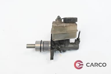 Спирачна помпа с казанче за MERCEDES-BENZ 190 седан (W201) E 1.8 (201.018) (1982 - 1993)
