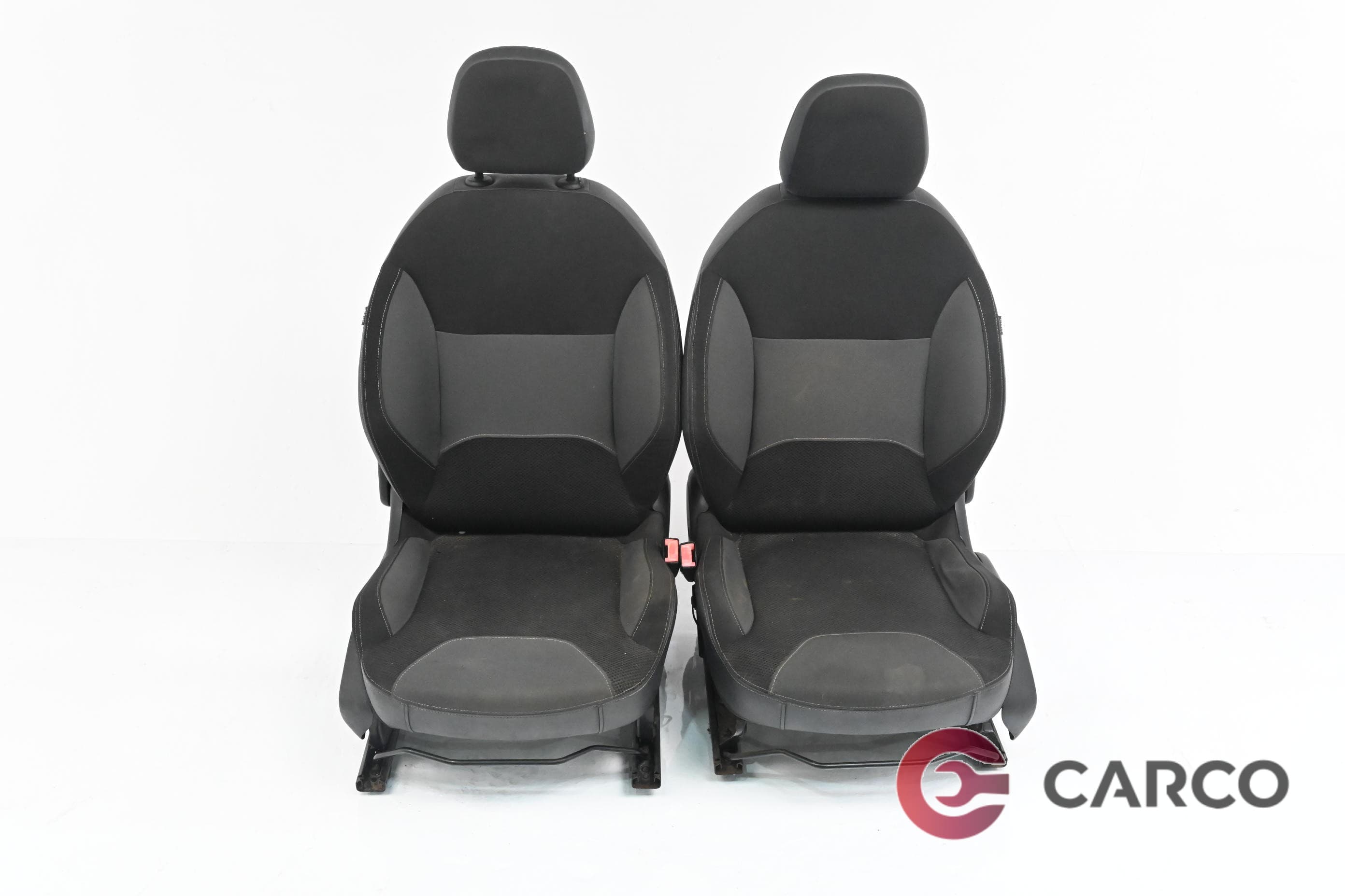 Седалки предни за CITROEN C3 II 1.4 (2009)