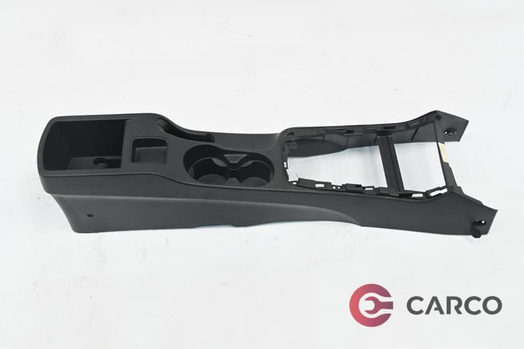 Конзола около скоростен лост и ръчна спирачка за HYUNDAI i30 Facelift (FD) 1.4 (2007 - 2012)