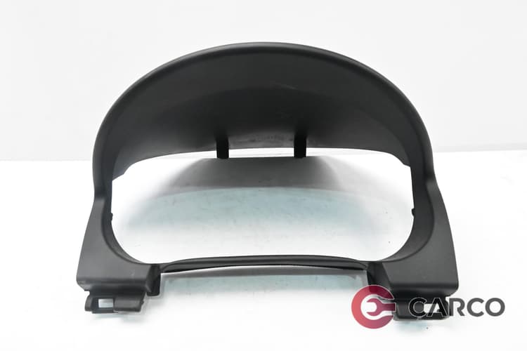 Конзола около километраж EH4460360 за MAZDA CX-7 (ER) Facelift 2.2 MZR-CD (2006)