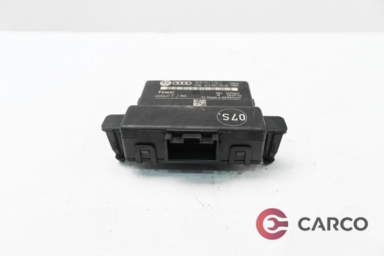 Gateway модул 3C0907530C за VW PASSAT седан B6 (3C2) 2.0 TDI (2005 - 2010)