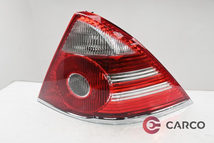 Стоп десен за FORD MONDEO Mk III седан (B4Y) 2.0 TDCi (2000 - 2007)