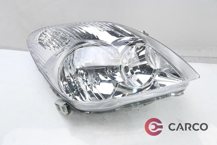Фар десен за TOYOTA COROLLA Verso (ZDE12_, CDE12_) 2.0 D-4D (2001 - 2004)