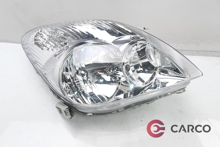 Фар десен за TOYOTA COROLLA Verso (ZDE12_, CDE12_) 2.0 D-4D (2001 - 2004)